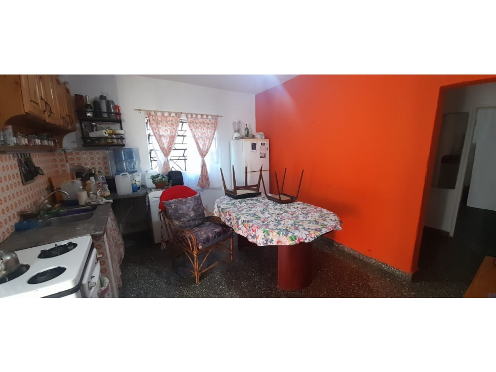 CASA AMERICANA EN VENTA. ITUZAINGO NORTE - 5
