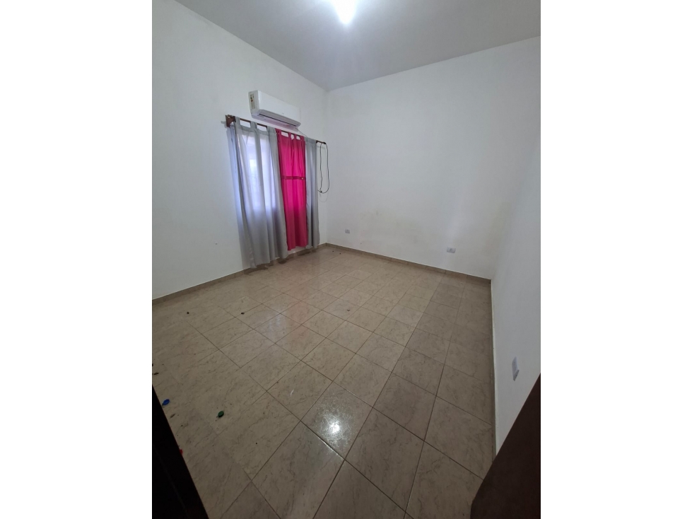 Departamento en Alquiler en Ituzaingó Norte. A mts. Av. J M Paz - 4