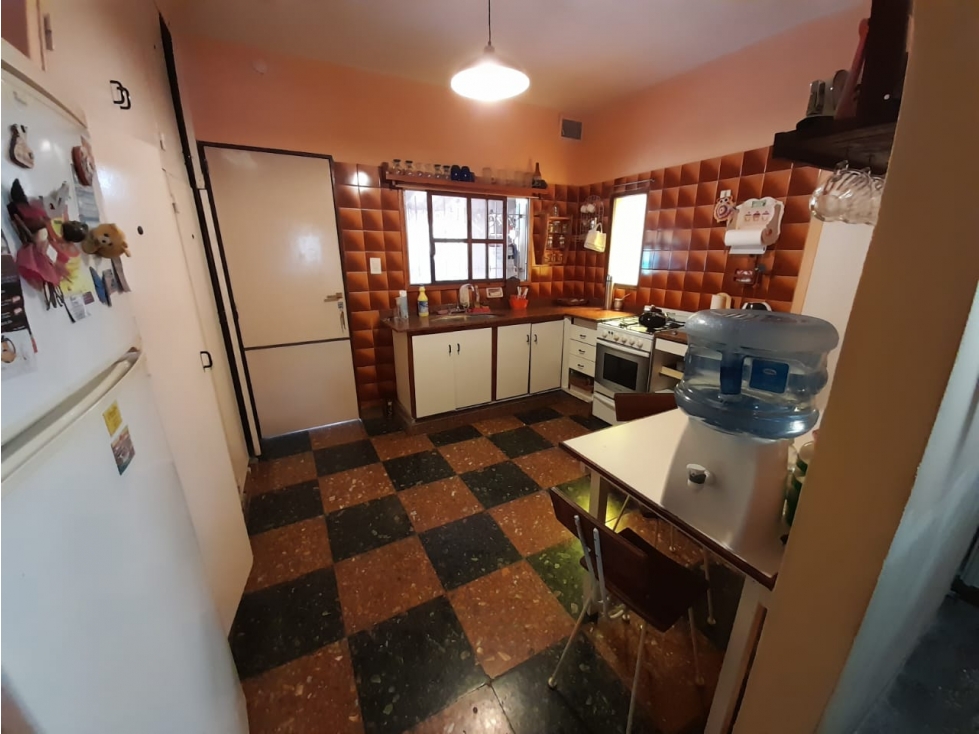 CASA AMERICANA Y DEPARTAMENTO EN VENTA. ITUZAINGO NORTE - 4