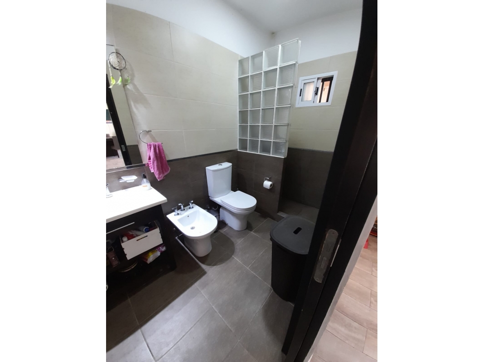 HERMOSA CASA MINIMALISTA EN VENTA. ITUZAINGO NORTE - 4