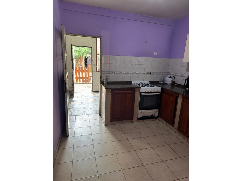 OPORTUNIDAD!!! CASA Y DEPARTAMENTO ITUZAINGO NORTE — foto 5