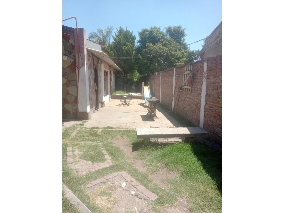 CASA EN PH CON AMPLIO TERRENO EN VENTA SOBRE BRANDSEN - 4