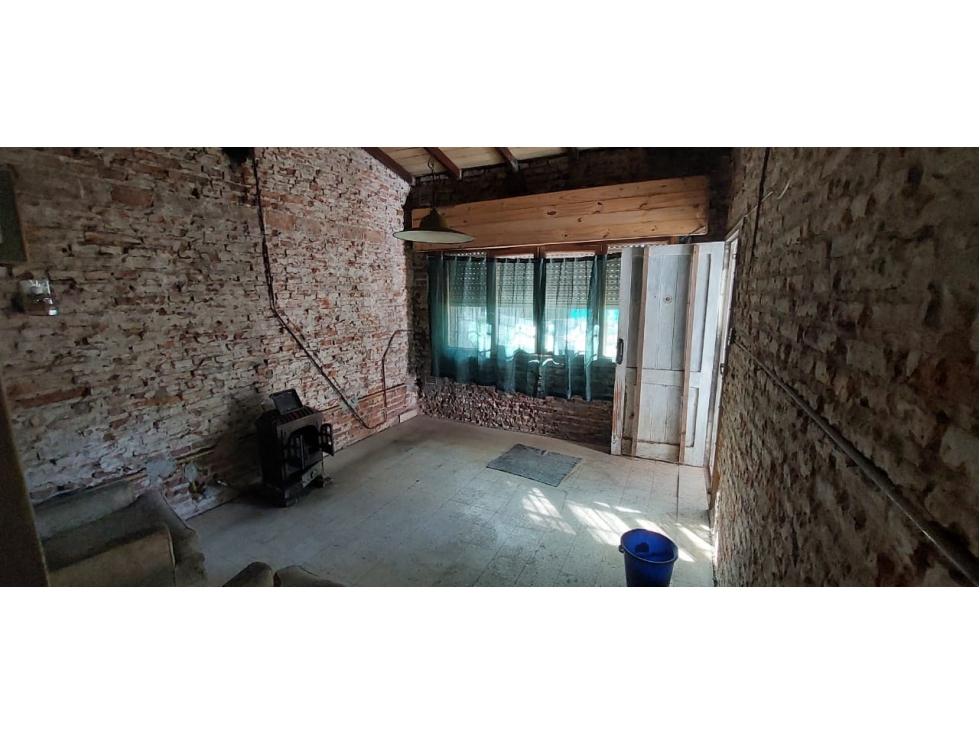 CHALET EN VENTA EN ITUZAINGO NORTE A RECICLAR - 5