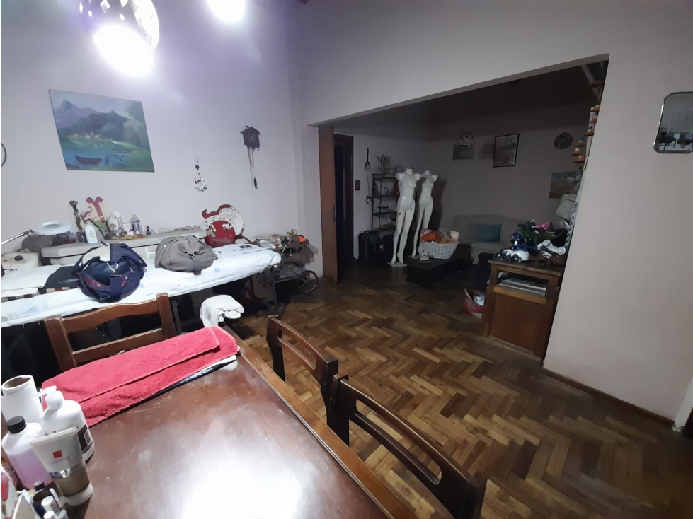 CHALET DOS PLANTAS EN VENTA. BARRIO AERONAUTICO - ITUZAINGO - 3