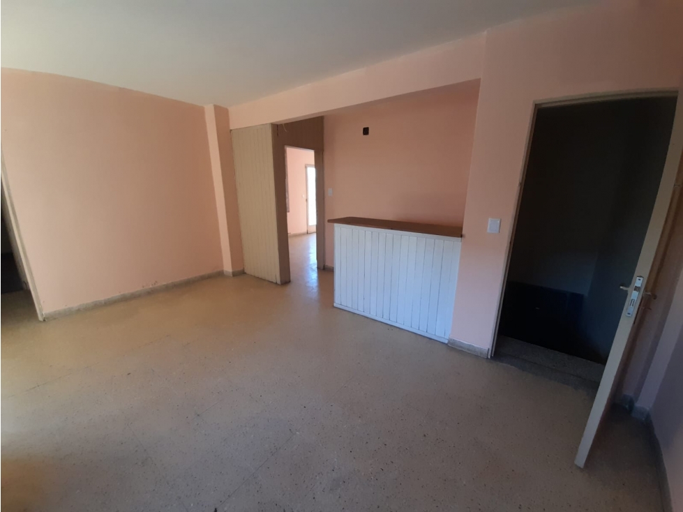 AMPLIO DEPARTAMENTO EN PLANTA ALTA EN VENTA. Ituzaingó Norte — foto 5