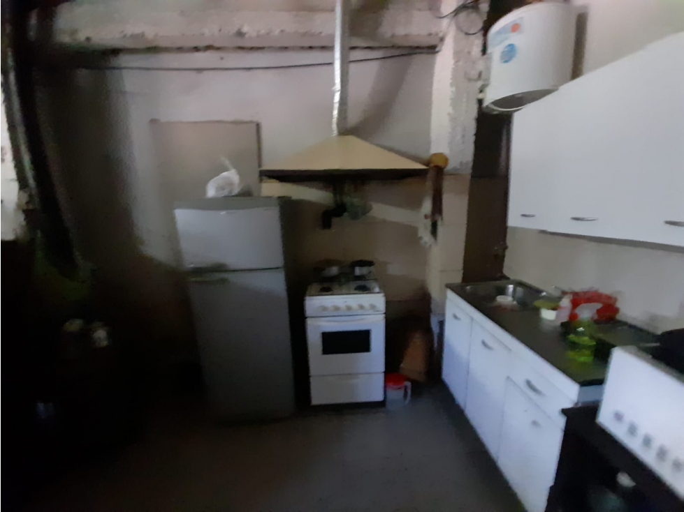 DOS VIVIENDAS. OPORTUNIDAD EN VENTA. ZONA SEMIINDUSTRIAL - 6
