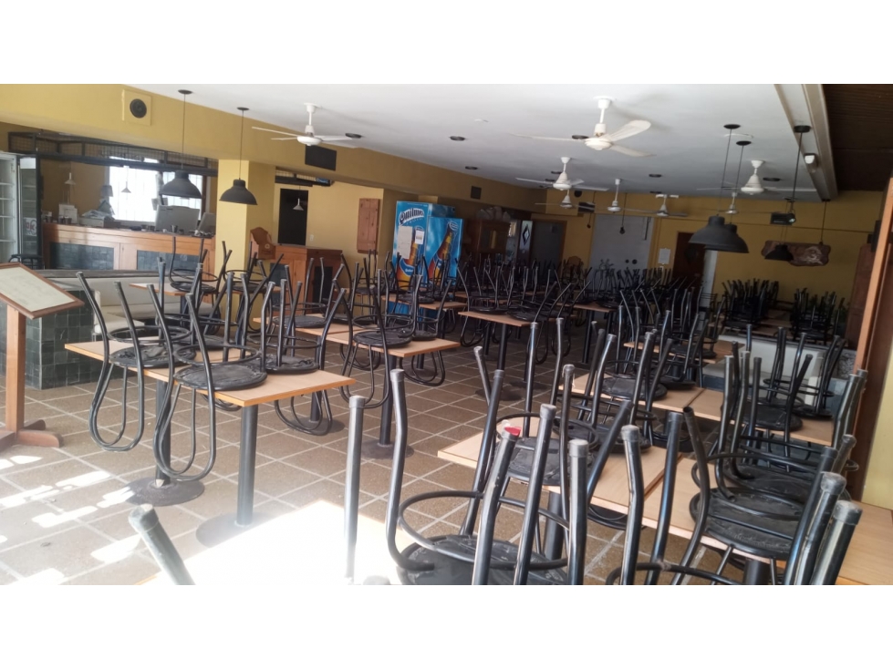 CLAROMECO - Local Comercial Pleno centro ! - Ex Pizza 3.... - 2