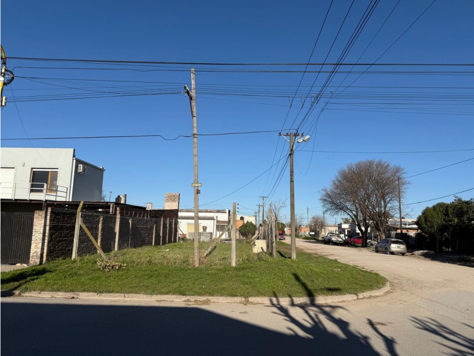 Lote de terreno esquina c/servicios! - 2