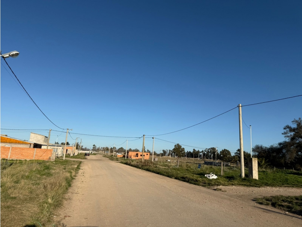 LOTE de TERRENO -Barrio Altos de Cabañas - 3