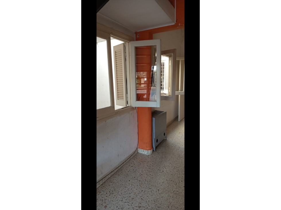 Barrrio Torre Tanque - Casa en Quintana al 400 - Lote 10 x 40 mts — foto 2