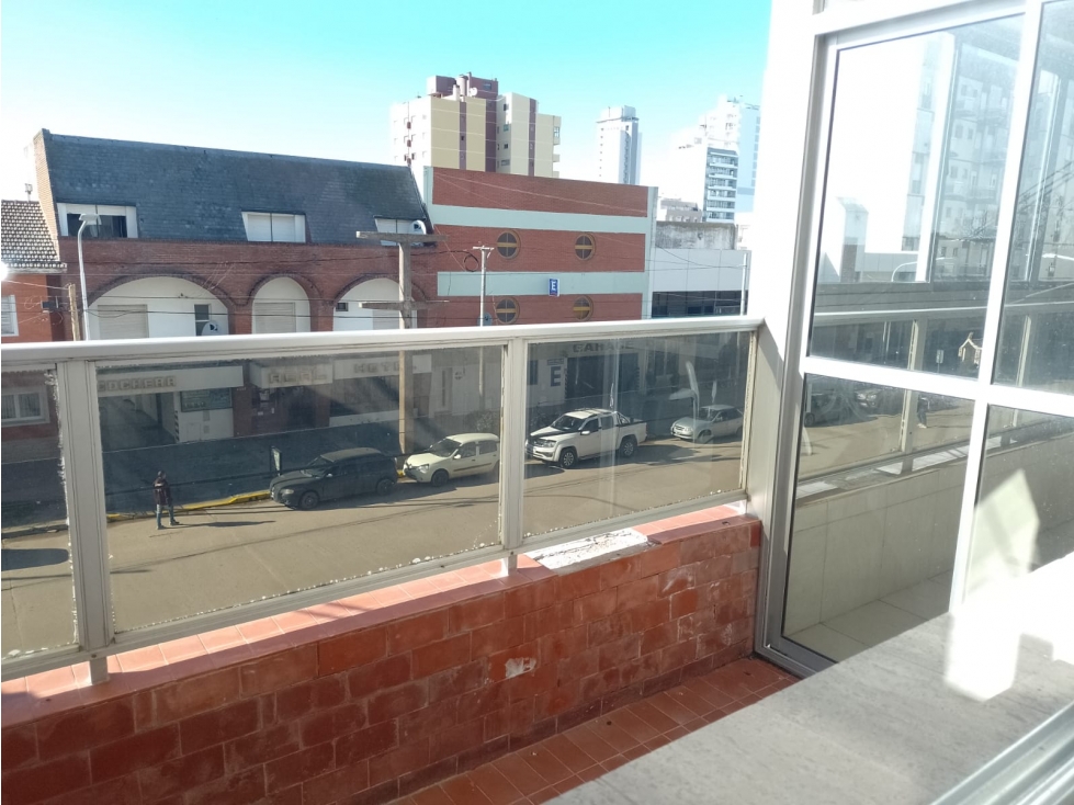 Necochea - Depto.en semipiso Edif. Prince — foto 3