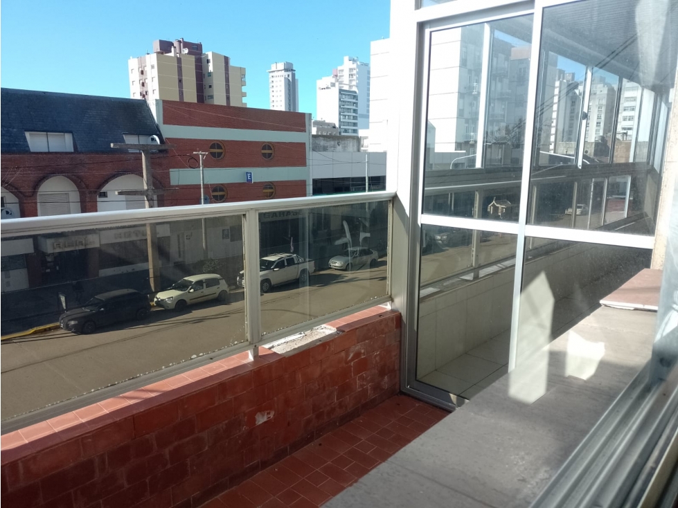 Necochea - Depto.en semipiso Edif. Prince — foto 2