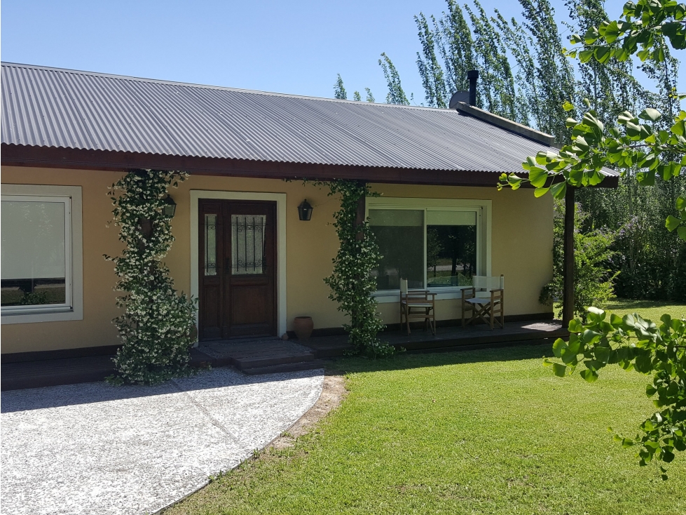 Casa quinta en Barrio de Chacras "Estancias Las Malvinas" en Brandsen — foto 2
