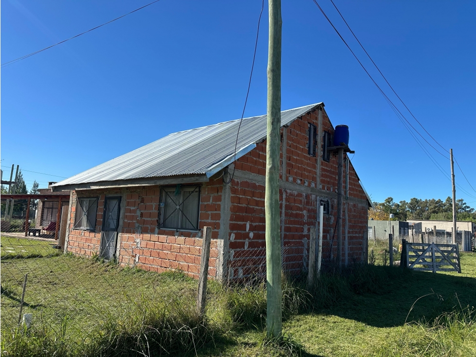 CASA A TERMINAR EN DOMSELAAR CON 2 LOTES — foto 2