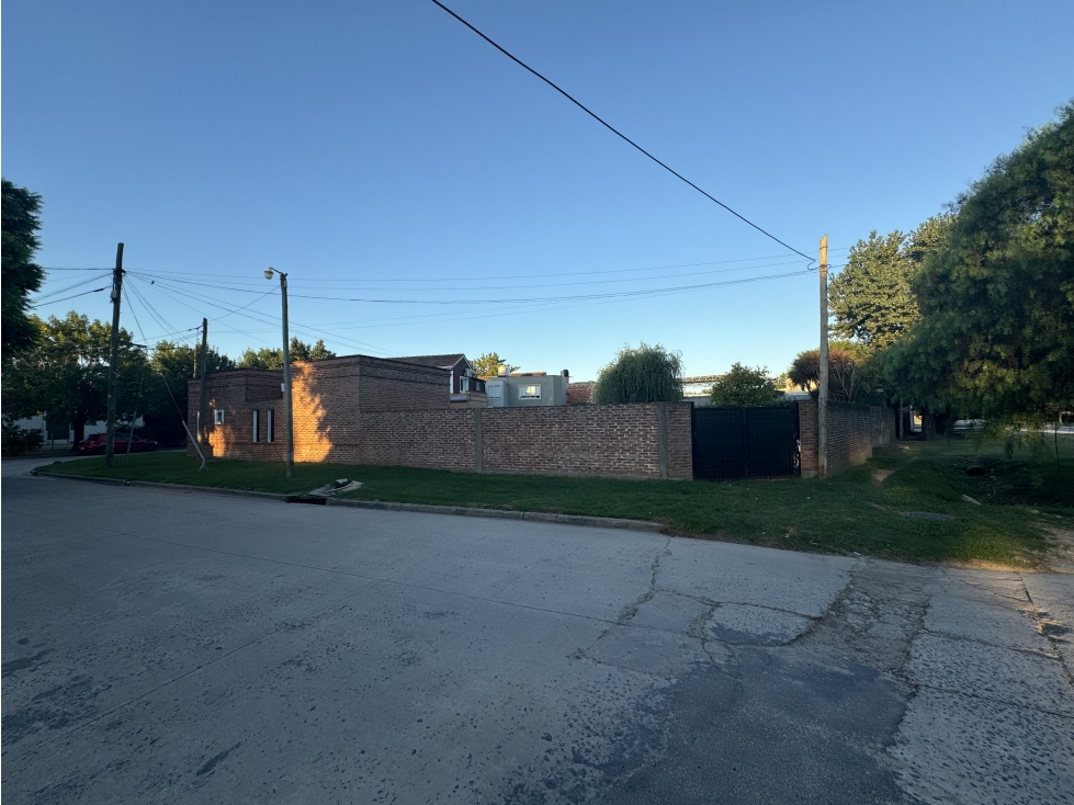 Casa céntrica con Lote sobre Ruta 215 - Brandsen — foto 6