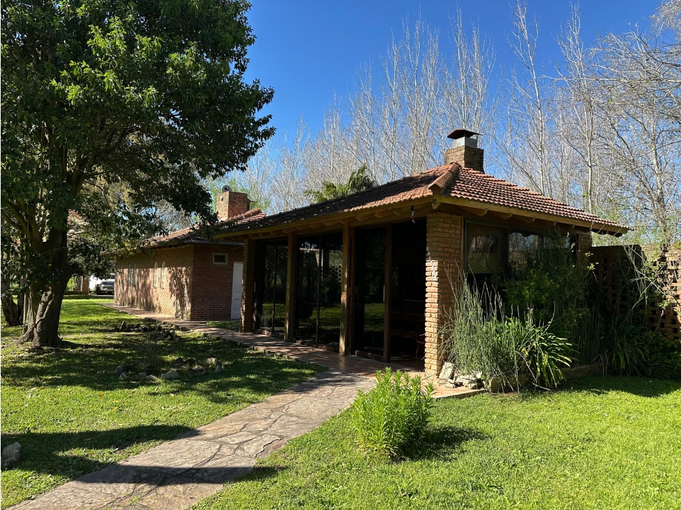 Bellísima Casa Quinta sobre Camino 12 de Octubre en Brandsen — foto 3