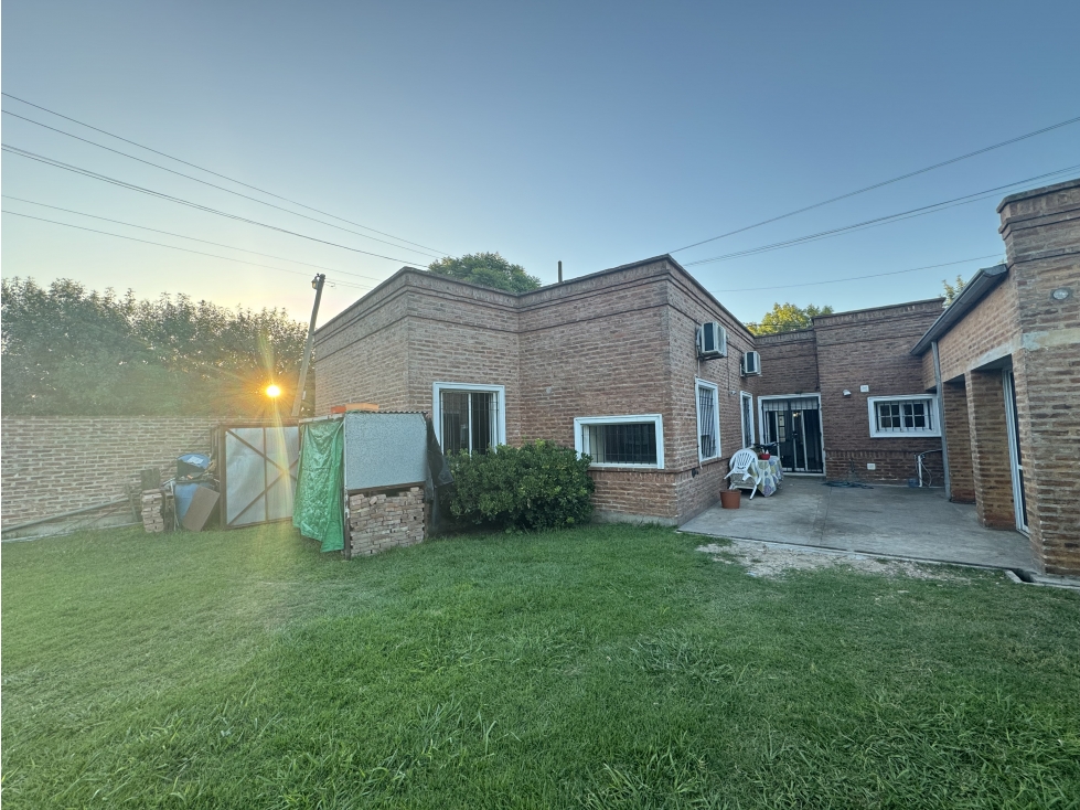 Casa céntrica con Lote sobre Ruta 215 - Brandsen — foto 5