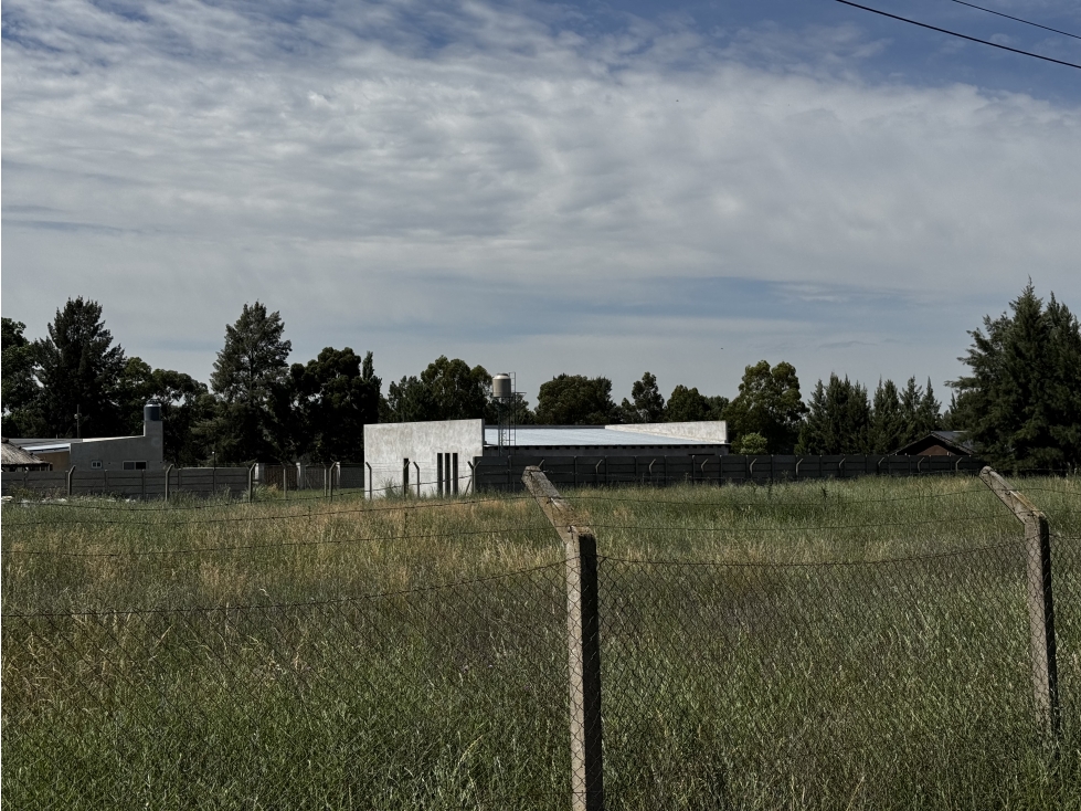 Lotes en venta en Brandsen. 2 lotes de 1.880 m2 cada uno - 3