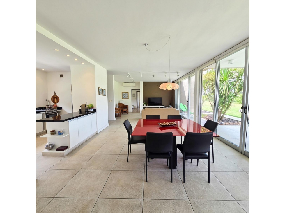 Hermosa casa en Haras del Sur II - 4
