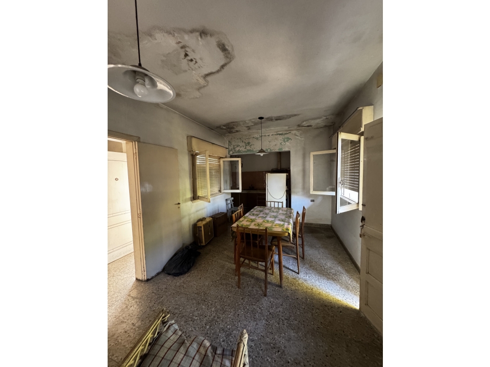 Casa Céntrica sobre avenida a refacciónar — foto 4