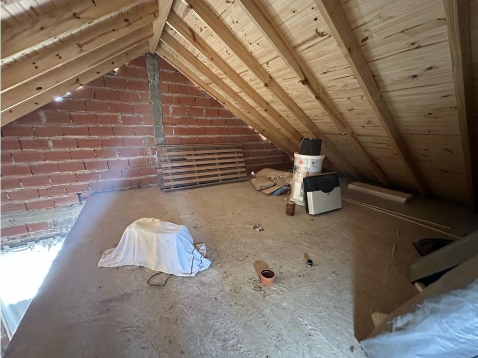 CASA A TERMINAR EN DOMSELAAR CON 2 LOTES — foto 5