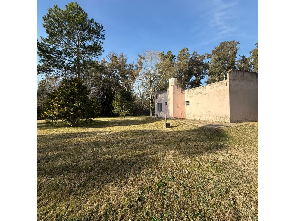 Lote en venta con construcción en Barrio Los Bosquecitos en Brandsen - 4