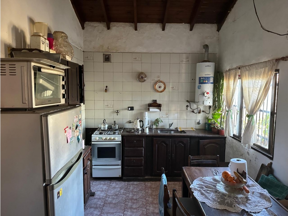 Casa con quincho y departemanto en Barrio La Dolly — foto 6
