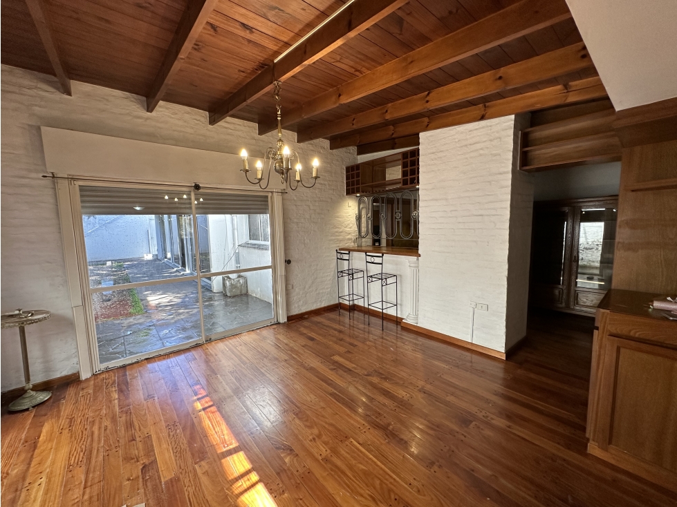 IMPORTANTE CASA CENTRICA!!! en Brandsen — foto 5
