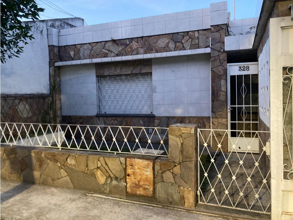 Alquiler de casa al frente. IDEAL CONSULTORIO ESTETICO - 1