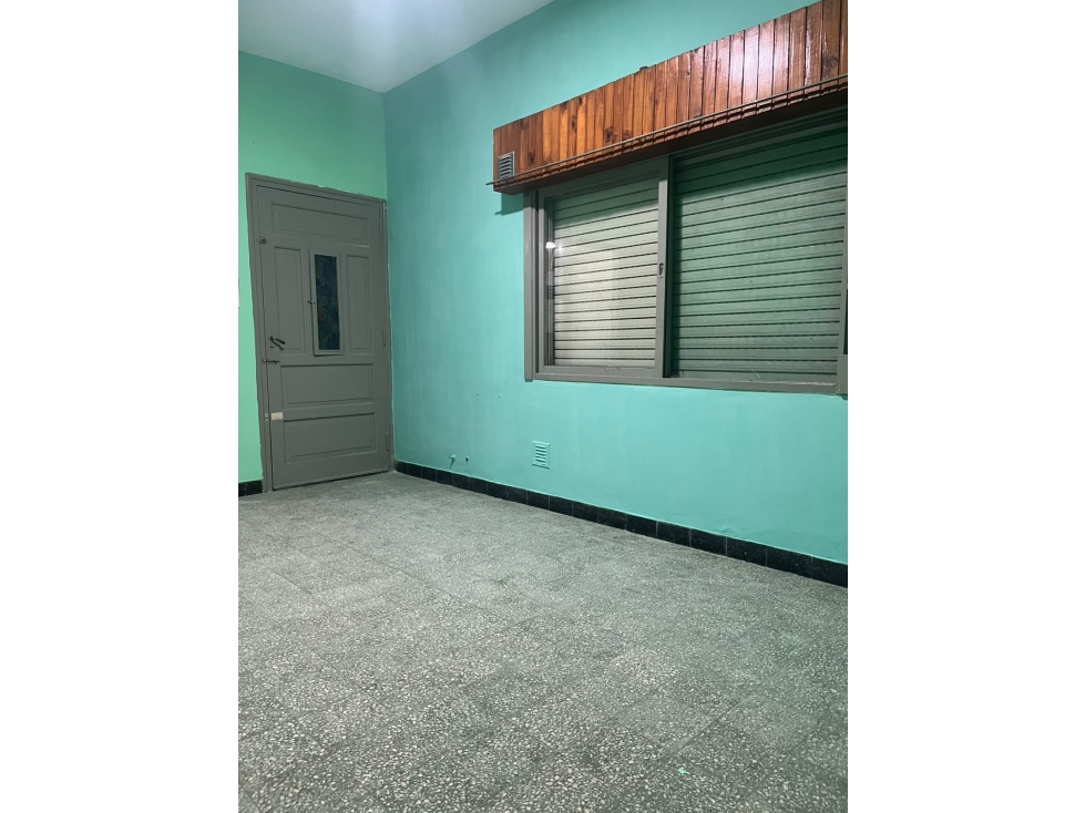 Alquiler de casa al frente. IDEAL CONSULTORIO ESTETICO - 2