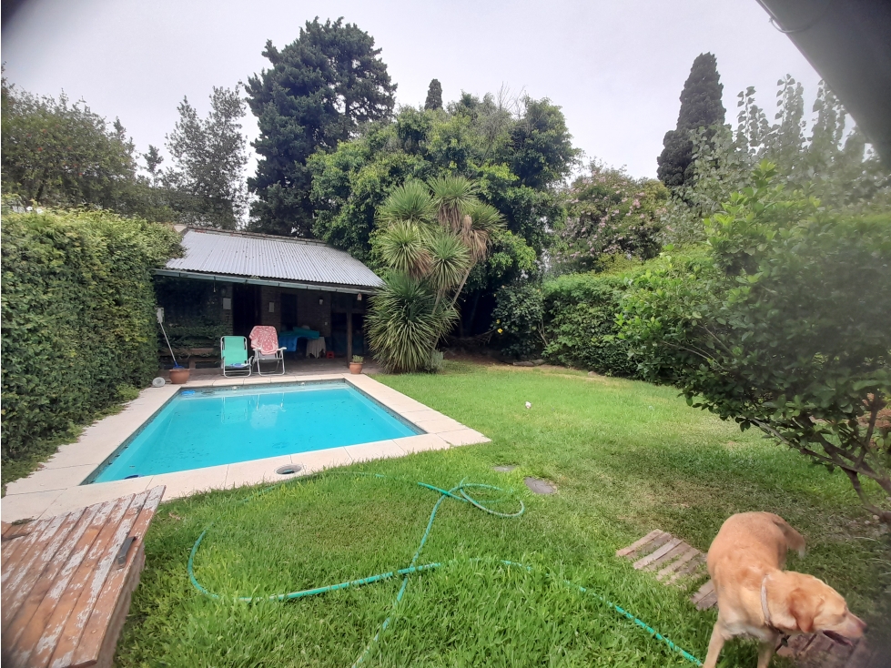 CASA 4 AMB CON JARDIN Y PISCINA EN DON TORCUATO - EL TRIANGULO - 1