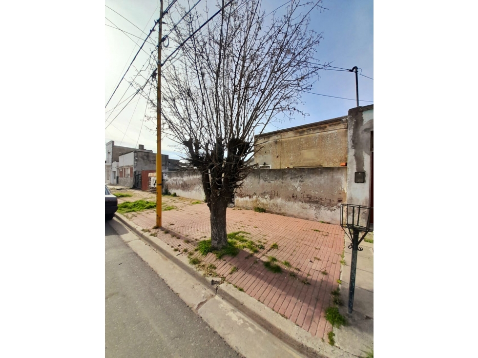 TERRENO CON DEMOLICION DE 20 X 25 - 3