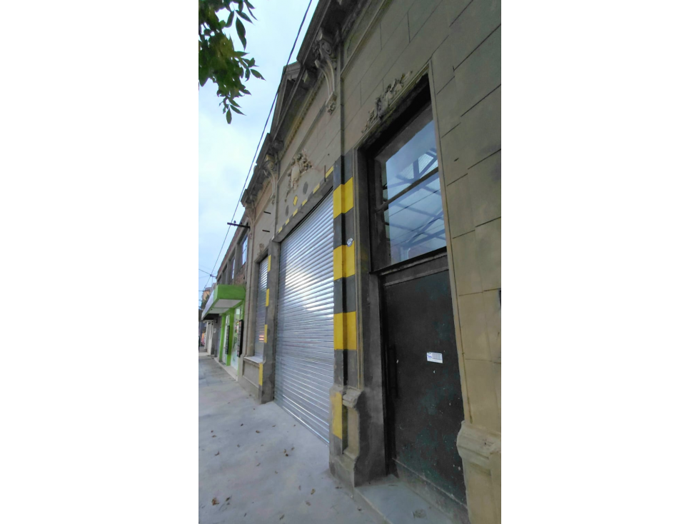 ALQUILER GALPON/LOCAL DE 400 M2 EN AVDA RIVADAVIA 634 - 2