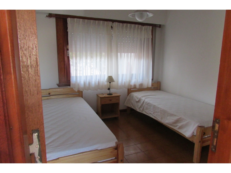 Hermoso Dpto. 3 amb. a mts. del mar — foto 4