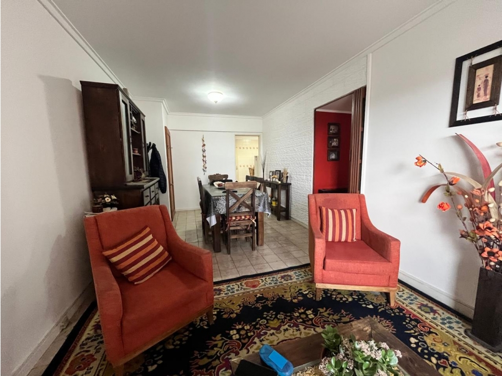 LATORRE PROP. VENDE DEPTO 4 AMB. CON BALCON — foto 4