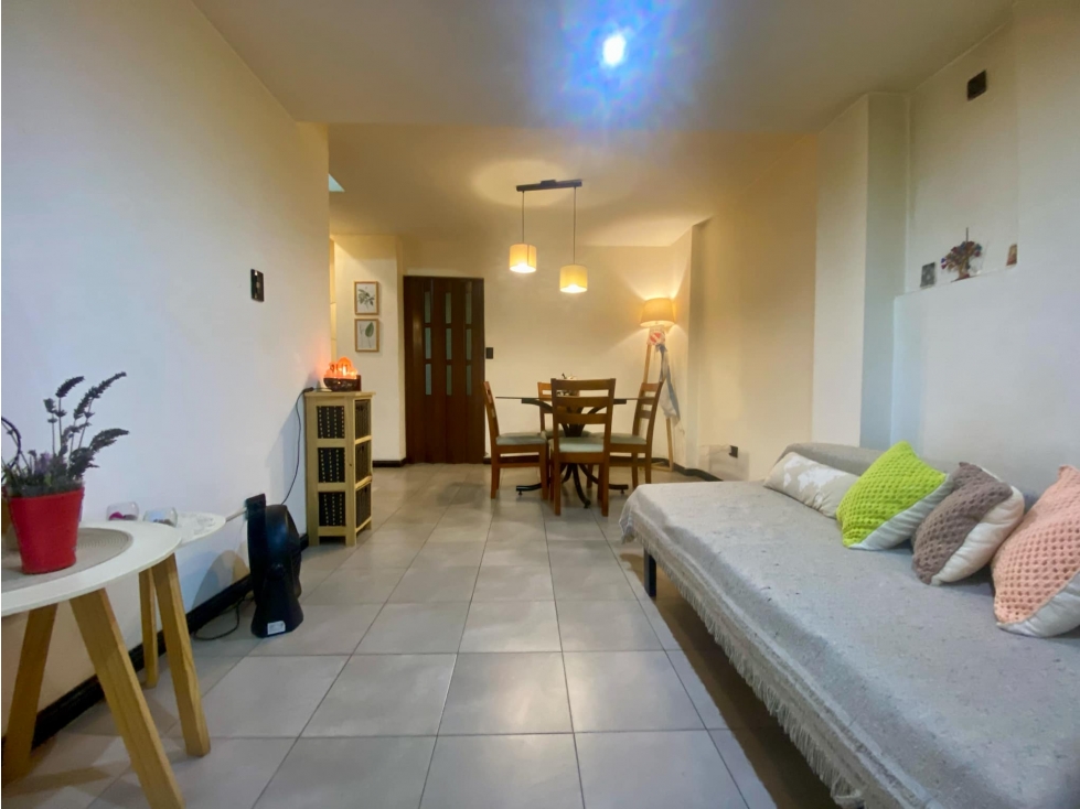 LATORRE PROP. VENDE DEPTO 2 AMBIENTES A LA CALLE