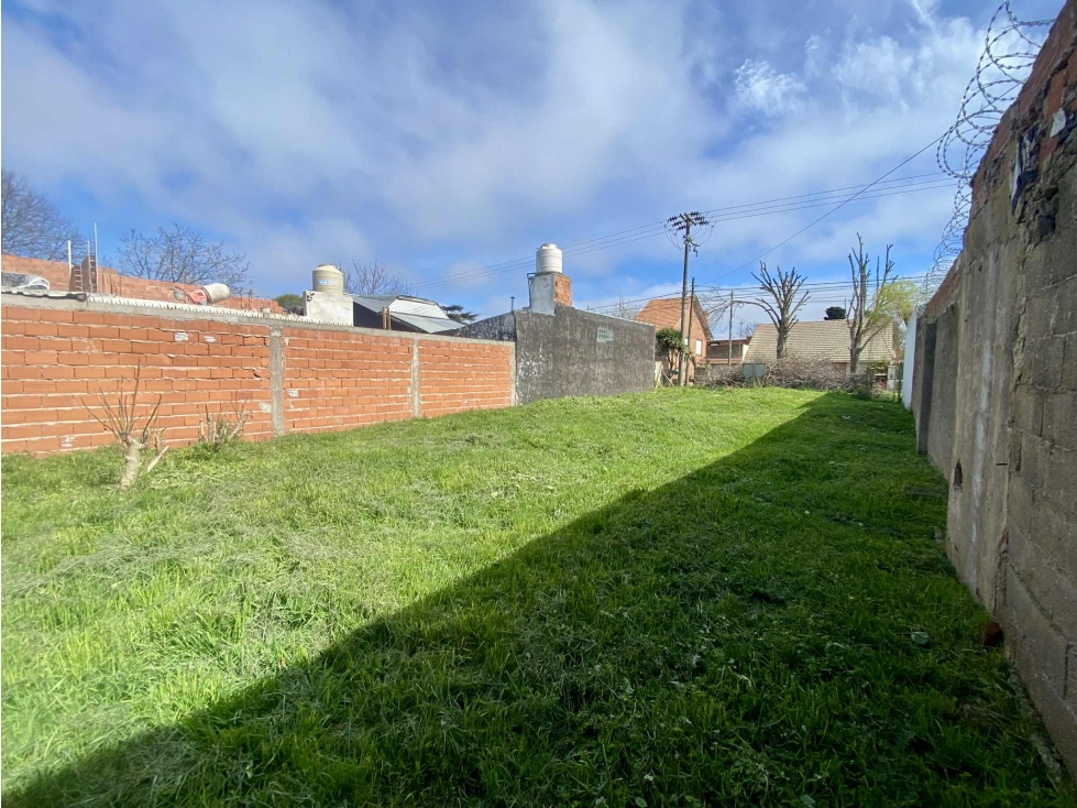 LATORRE PROP. VENDE LOTE BALDIO EN LOS PINARES — foto 3