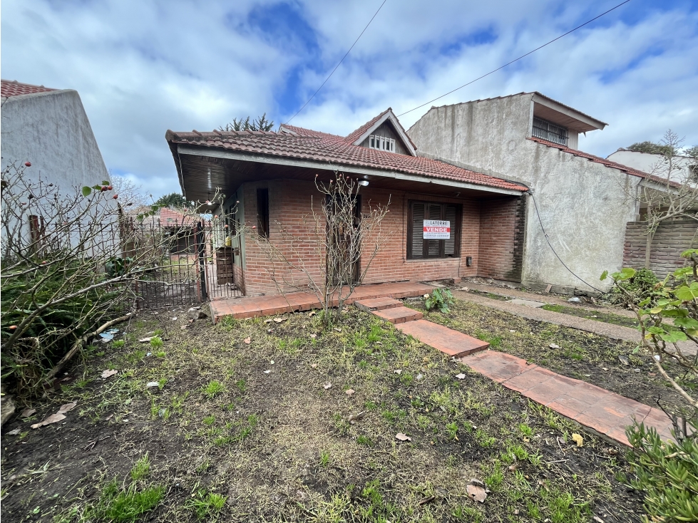 LATORRE PROP VENDE CHALET 4 AMB CON PARQUE - 2