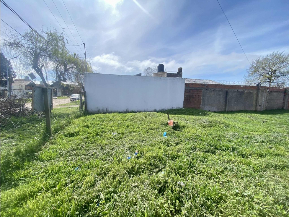 LATORRE PROP. VENDE LOTE BALDIO EN LOS PINARES — foto 5