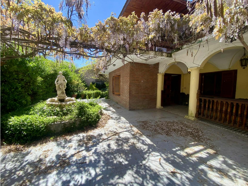 LATORRE PROP. VENDE CHALET DE 5 AMB. CON HERMOSO PARQUE — foto 3