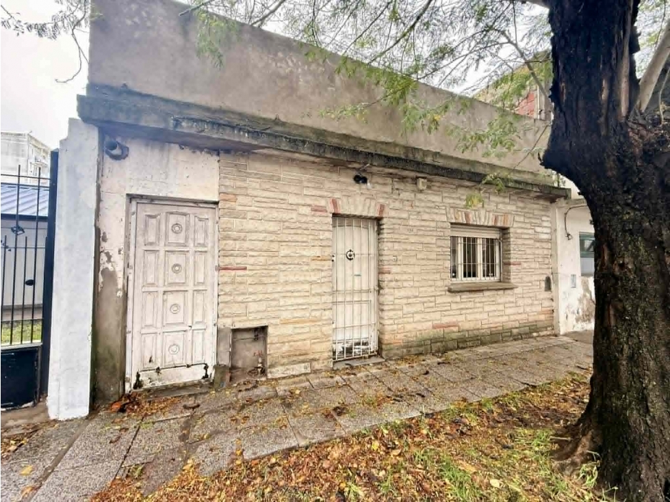 LATORRE PROP. VENDE CASA A RECICLAR - 2