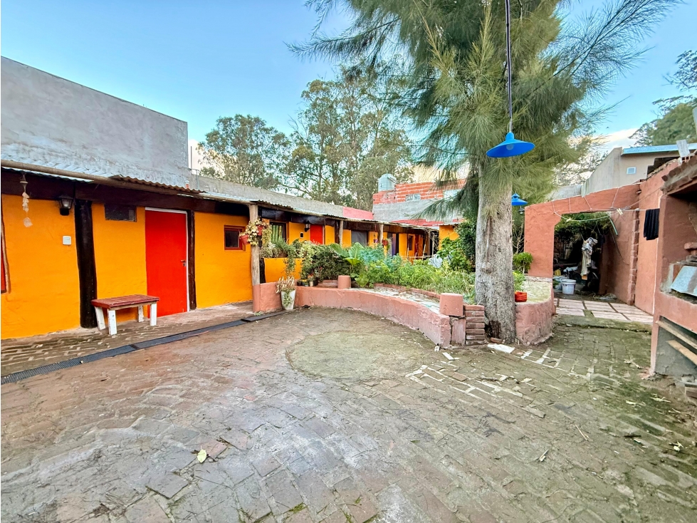 LATORRE PROP. VENDE COMPLEJO DE 5 DEPTO + CABAÑA PRINCIPAL — foto 3