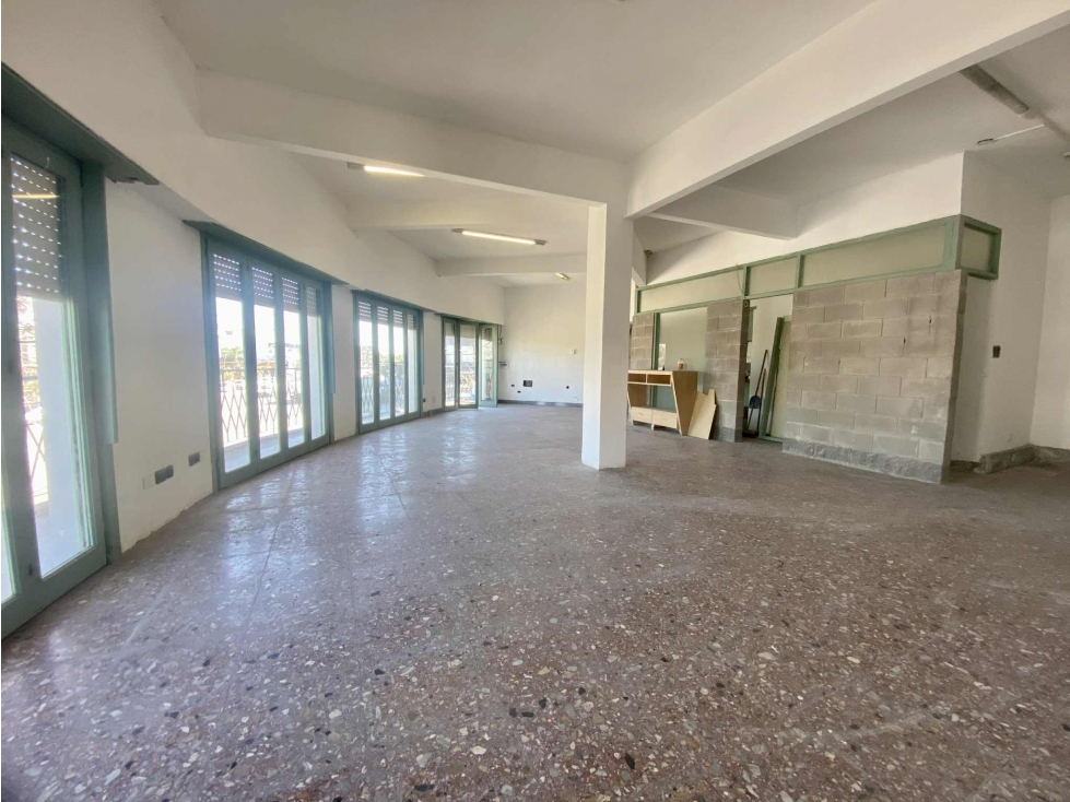 LATORRE PROP. ALQUILA LOCAL EN AV. JUAN B JUSTO E ITALIA - 2