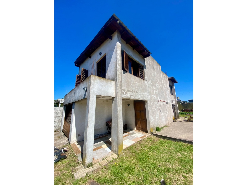 LATORRE PROP. VENDE CASA C/ PARQUE A METROS DEL MAR — foto 2