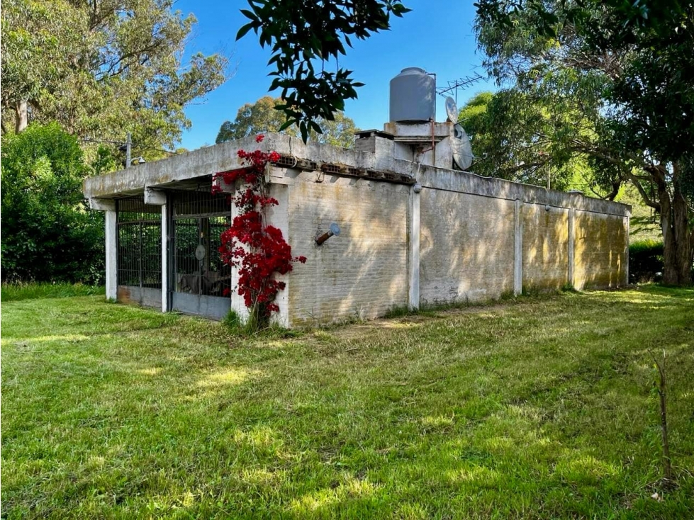 LATORRE PROP. VENDE CASA 3 AMB. FRENTE AL PARQUE CAMET — foto 4