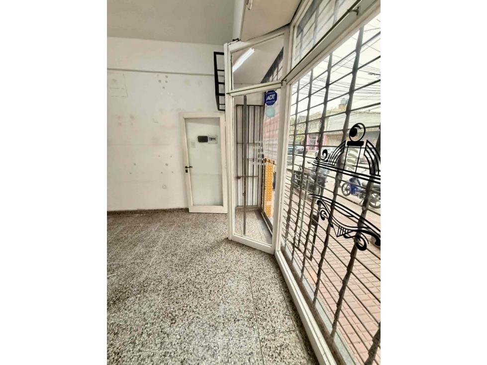 LATORRE PROP. ALQUILA LOCAL COMERCIAL EN CALLE SAN JUAN - 6