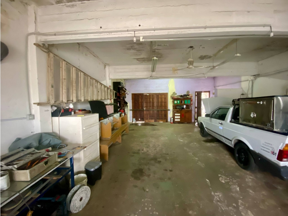 LATORRE PROP. VENDE CASA CON DEPOSITO Y TALLER — foto 3