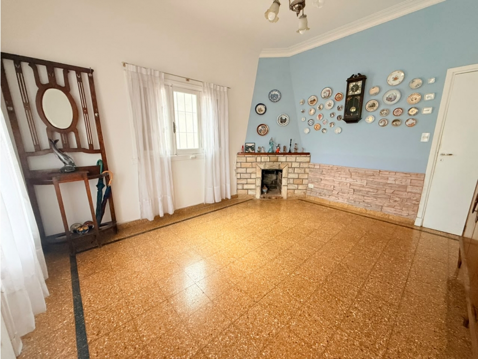 LATORRE PROP. VENDE CHALET CON GALPON EN PARQUE LURO — foto 6
