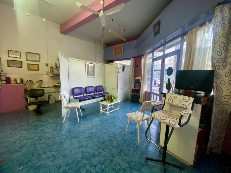 LATORRE PROP. VENDE LOCAL COMERCIAL CON DEPTO — foto 5
