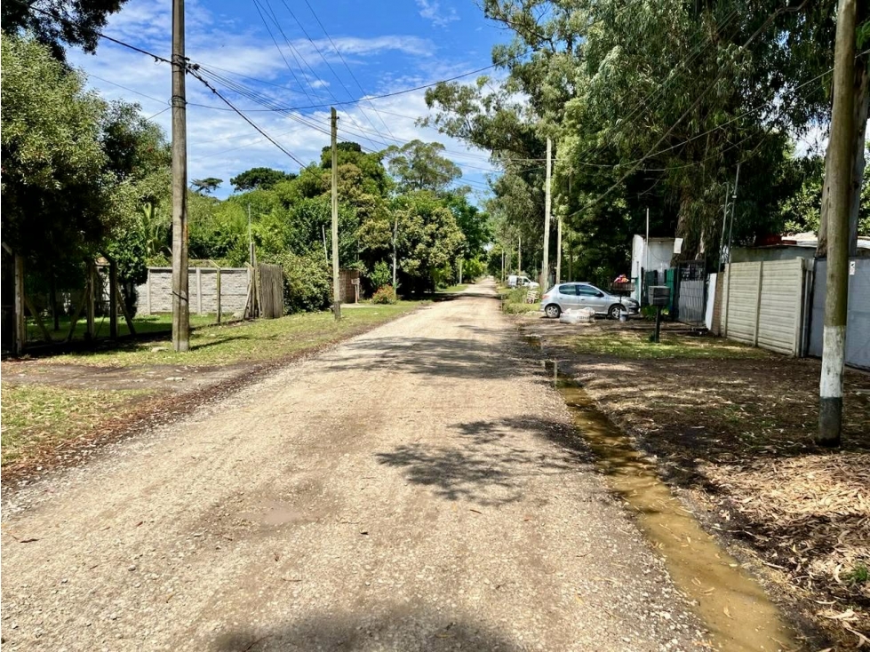 LATORRE PROP. VENDE HERMOSO LOTE EN LAS DALIAS — foto 6